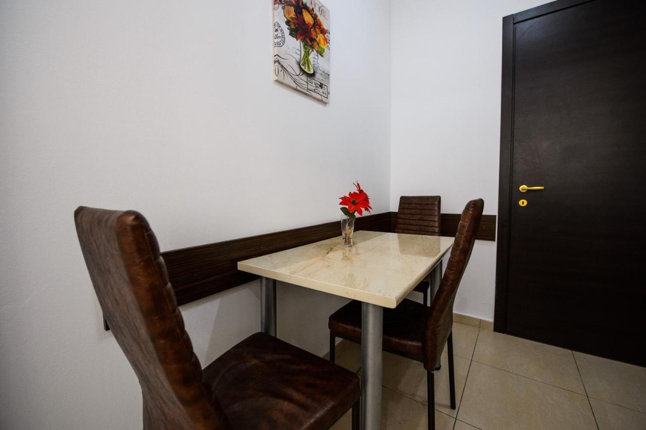 Summerland Relax Apartments 马马亚 外观 照片